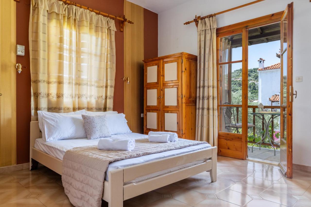 Panagou Studios Skopelos stad Exteriör bild